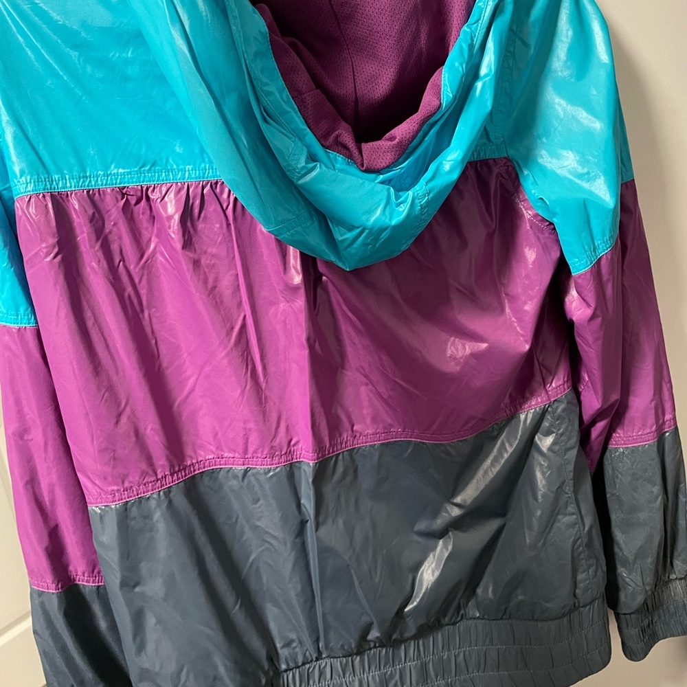 Womens north face jacket - Picture 2 of 2